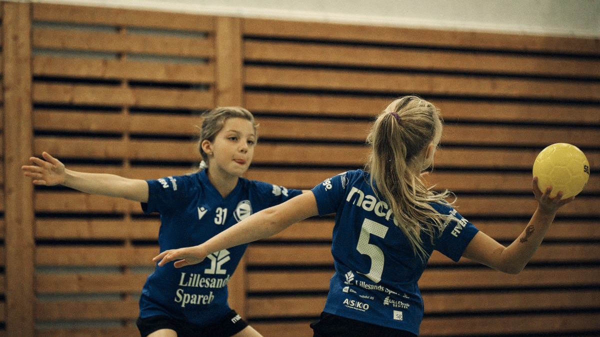 Håndballsesongen starter for våre unge jenter!